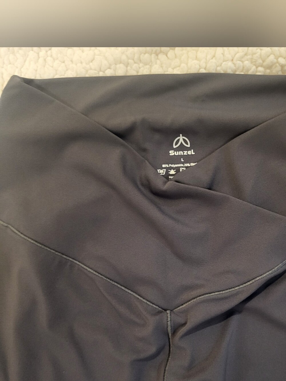Sunzel Gray Crossover Leggings Size Large - Picture 2 of 3
